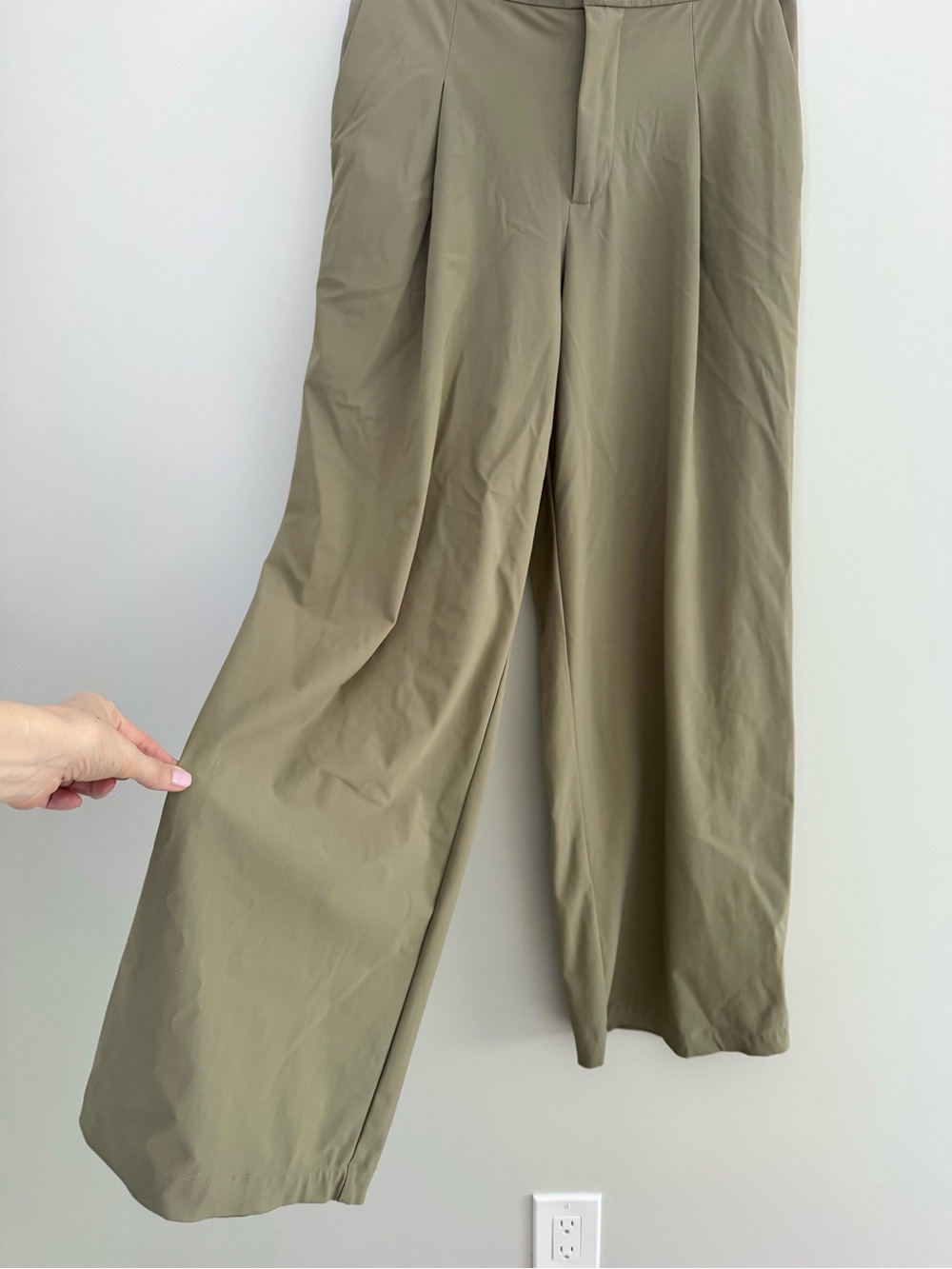 Athleta Pinnacle High Rise Trouser Sz 2 in Olive branch - Picture 8 of 16